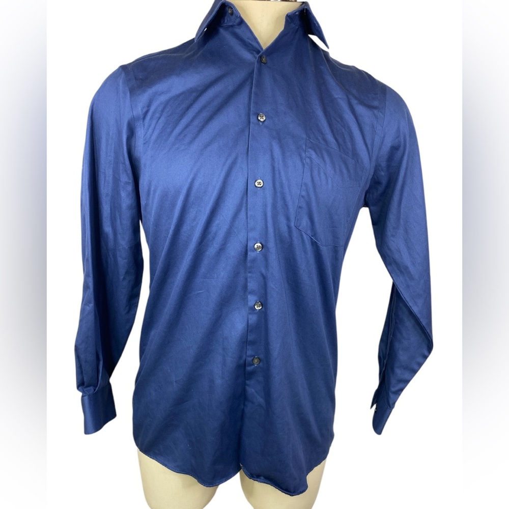 Van Heusen Regular Fit Long Sleeve Button Up Shirt Men’s 15-32/33